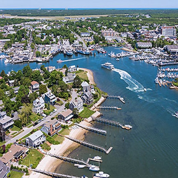 Housekeeper/ Hyannis